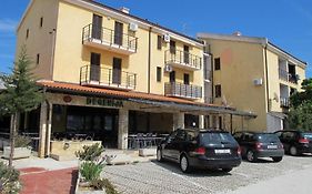 Apartments&Rooms Degenija